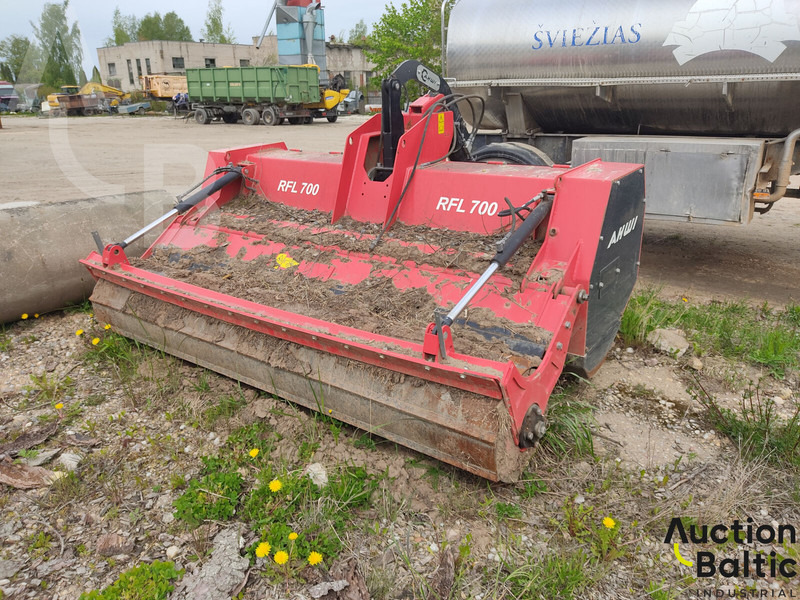 Prinoth RFL 700-2300U - Drobilica za drvo: slika Prinoth RFL 700-2300U - Drobilica za drvo Prinoth RFL 700-2300U - Drobilica za drvo: slika Prinoth RFL 700-2300U - Drobilica za drvo