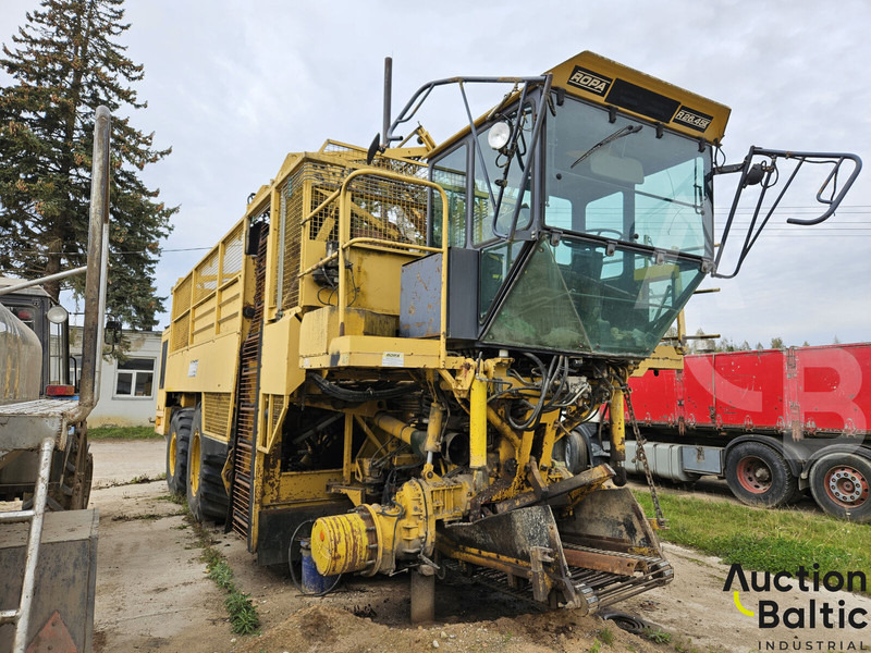 Ropa R26.45K - Kombajn za žetvu: slika Ropa R26.45K - Kombajn za žetvu Ropa R26.45K - Kombajn za žetvu: slika Ropa R26.45K - Kombajn za žetvu