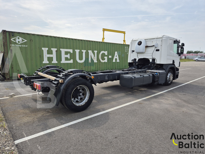 Scania P 450 - Kamion-šasija: slika Scania P 450 - Kamion-šasija Scania P 450 - Kamion-šasija: slika Scania P 450 - Kamion-šasija