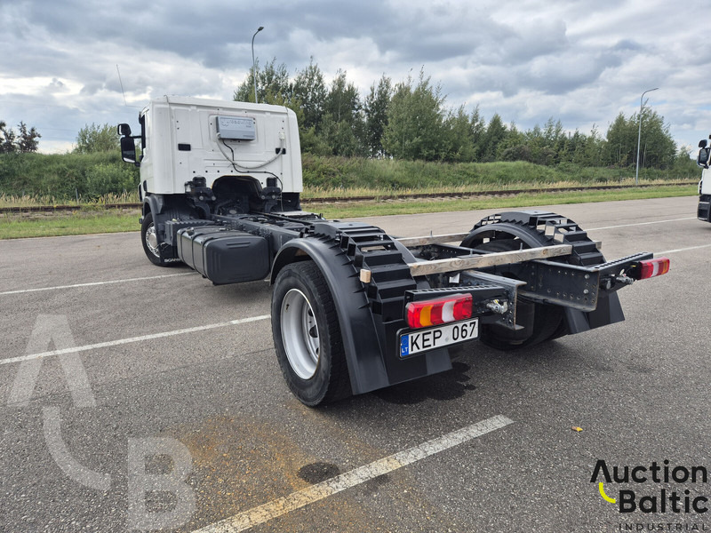 Scania P 450 - Kamion-šasija: slika Scania P 450 - Kamion-šasija Scania P 450 - Kamion-šasija: slika Scania P 450 - Kamion-šasija