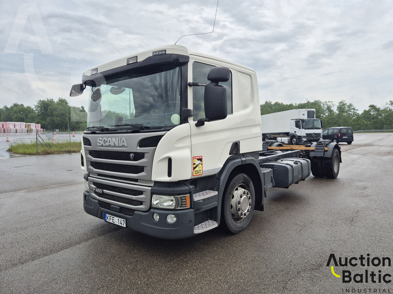 Scania P 450 - Kamion-šasija: slika Scania P 450 - Kamion-šasija Scania P 450 - Kamion-šasija: slika Scania P 450 - Kamion-šasija