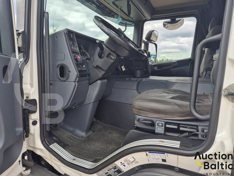 Scania P 450 - Kamion-šasija: slika Scania P 450 - Kamion-šasija Scania P 450 - Kamion-šasija: slika Scania P 450 - Kamion-šasija