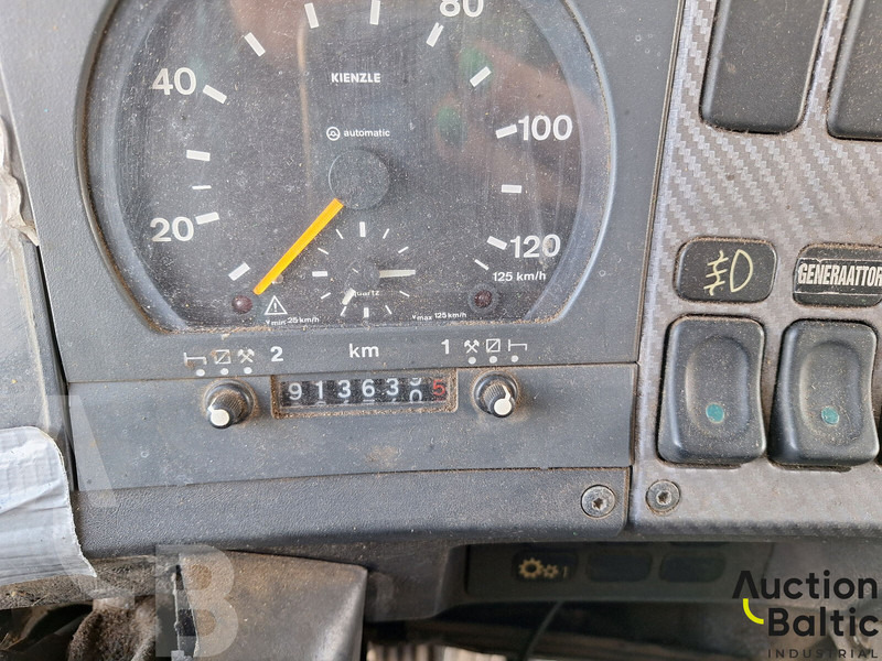 Scania P 93 ML - Kamion hladnjača: slika Scania P 93 ML - Kamion hladnjača Scania P 93 ML - Kamion hladnjača: slika Scania P 93 ML - Kamion hladnjača