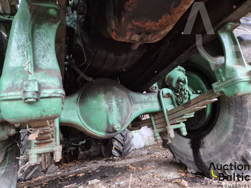 Traktor T-150K: slika Traktor T-150K Traktor T-150K: slika Traktor T-150K