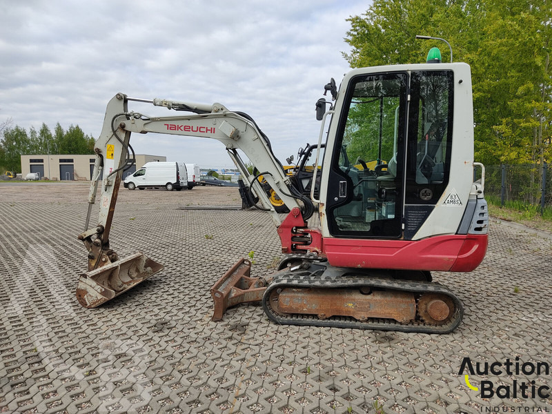 Takeuchi TB228 - Mini bager: slika Takeuchi TB228 - Mini bager Takeuchi TB228 - Mini bager: slika Takeuchi TB228 - Mini bager