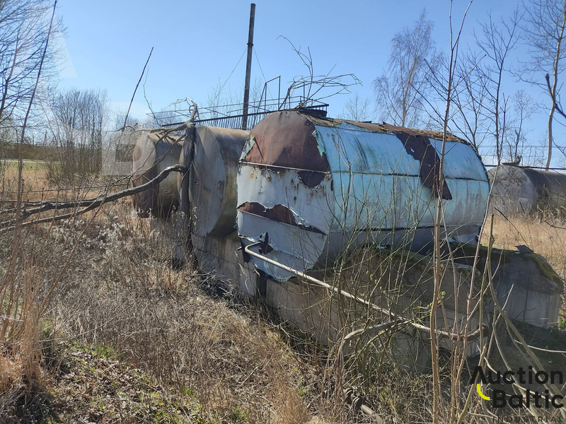Tank 25 m3 3 units - Kamion cisterna: slika Tank 25 m3 3 units - Kamion cisterna Tank 25 m3 3 units - Kamion cisterna: slika Tank 25 m3 3 units - Kamion cisterna