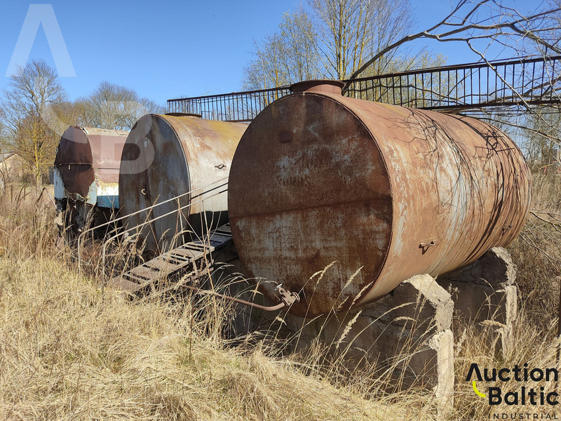 Tank 25 m3 3 units - Kamion cisterna: slika Tank 25 m3 3 units - Kamion cisterna Tank 25 m3 3 units - Kamion cisterna: slika Tank 25 m3 3 units - Kamion cisterna