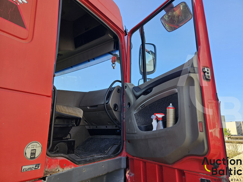 DAF FT XF105.410T - Tegljač: slika DAF FT XF105.410T - Tegljač DAF FT XF105.410T - Tegljač: slika DAF FT XF105.410T - Tegljač