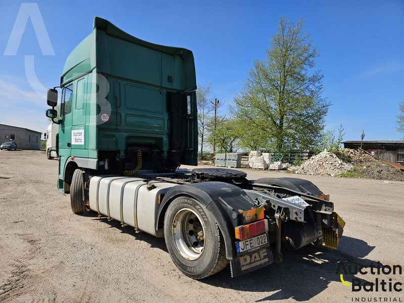 DAF XF105.460 - Tegljač: slika DAF XF105.460 - Tegljač DAF XF105.460 - Tegljač: slika DAF XF105.460 - Tegljač