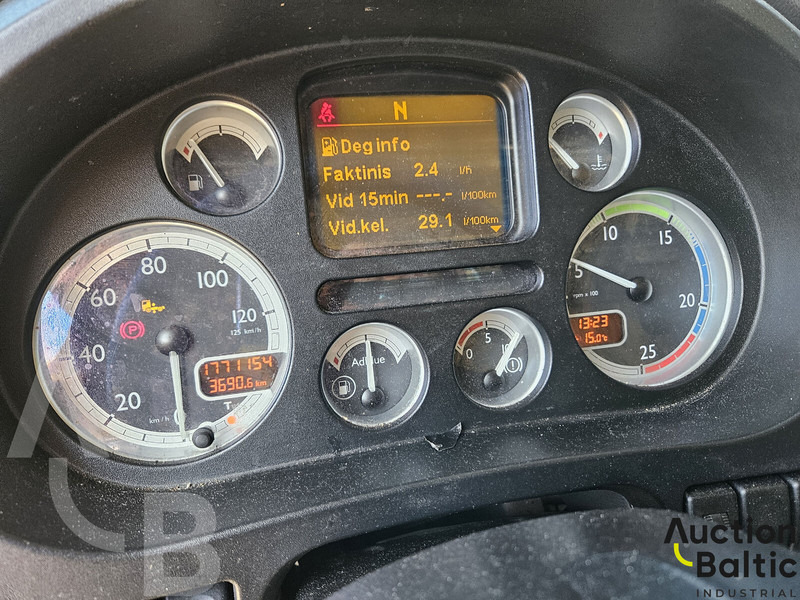 Tegljač DAF XF105.460: slika Tegljač DAF XF105.460