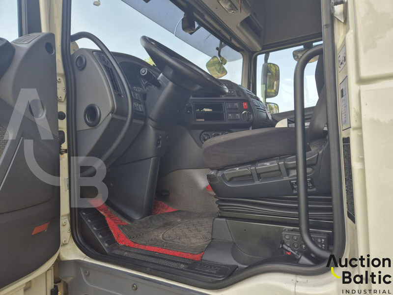 DAF XF460FT - Tegljač: slika DAF XF460FT - Tegljač DAF XF460FT - Tegljač: slika DAF XF460FT - Tegljač