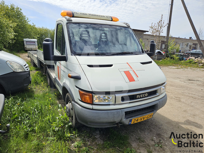 Iveco 40 C - Tegljač: slika Iveco 40 C - Tegljač Iveco 40 C - Tegljač: slika Iveco 40 C - Tegljač