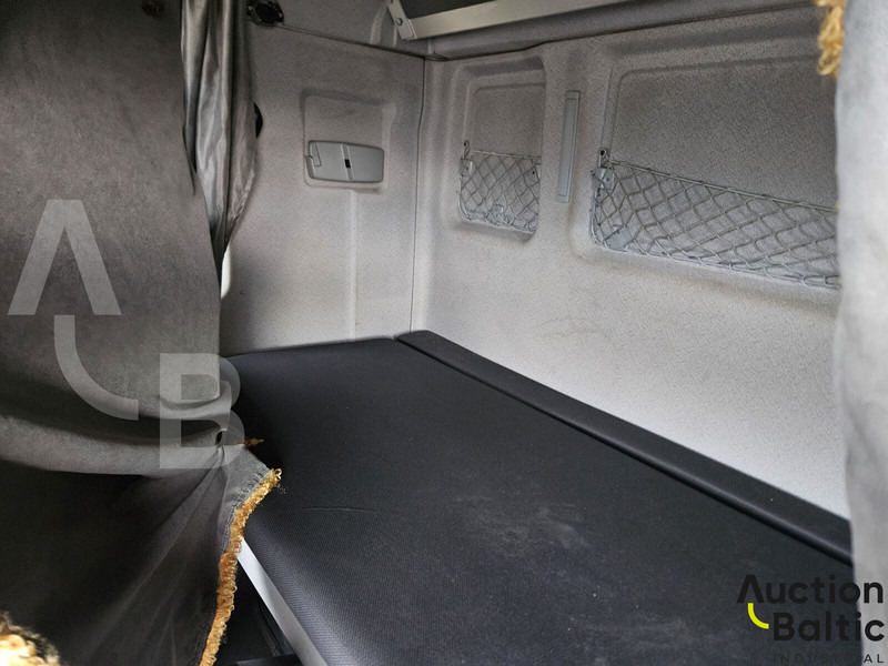 Tegljač MAN TGX18.480: slika Tegljač MAN TGX18.480