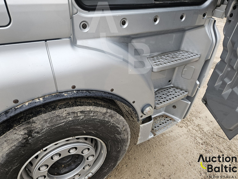 Tegljač MAN TGX18.480: slika Tegljač MAN TGX18.480