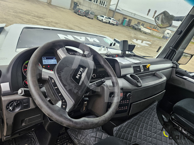 Tegljač MAN TGX18.480: slika Tegljač MAN TGX18.480