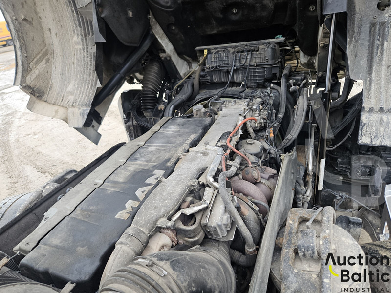 Tegljač MAN TGX18.480: slika Tegljač MAN TGX18.480