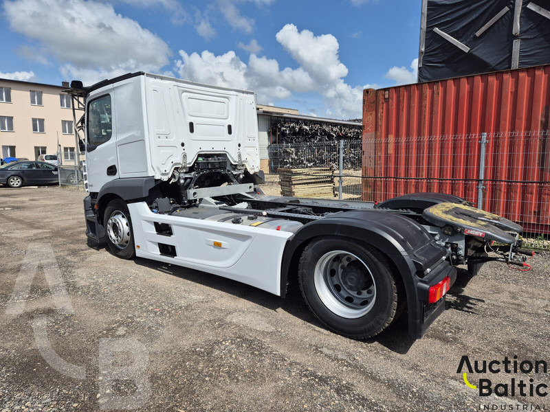 Mercedes-Benz Actros 1843 - Tegljač: slika Mercedes-Benz Actros 1843 - Tegljač Mercedes-Benz Actros 1843 - Tegljač: slika Mercedes-Benz Actros 1843 - Tegljač