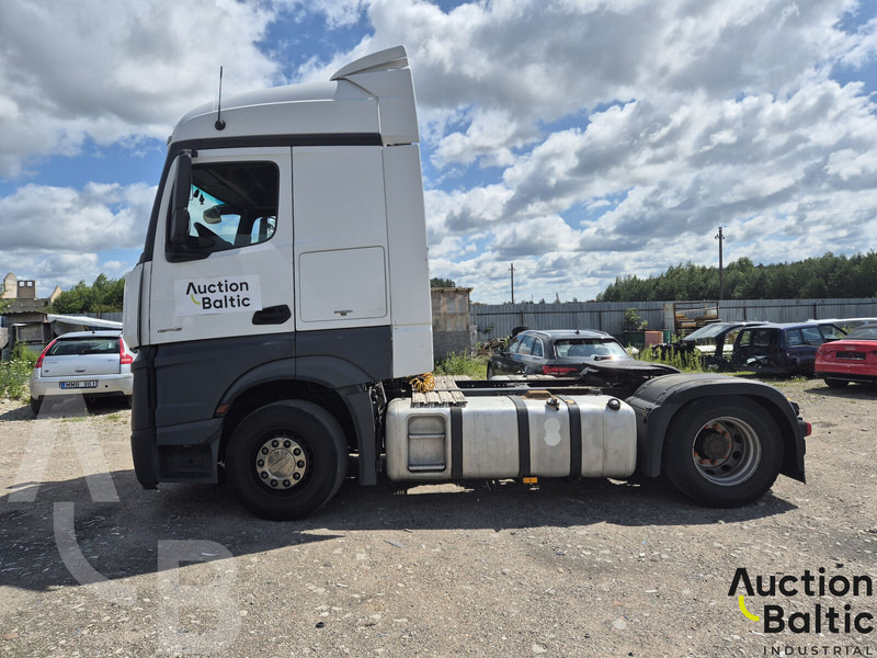 Mercedes-Benz Actros 1843 - Tegljač: slika Mercedes-Benz Actros 1843 - Tegljač Mercedes-Benz Actros 1843 - Tegljač: slika Mercedes-Benz Actros 1843 - Tegljač