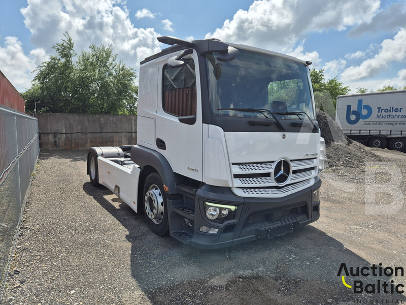 Mercedes-Benz Actros 1843 - Tegljač: slika Mercedes-Benz Actros 1843 - Tegljač Mercedes-Benz Actros 1843 - Tegljač: slika Mercedes-Benz Actros 1843 - Tegljač