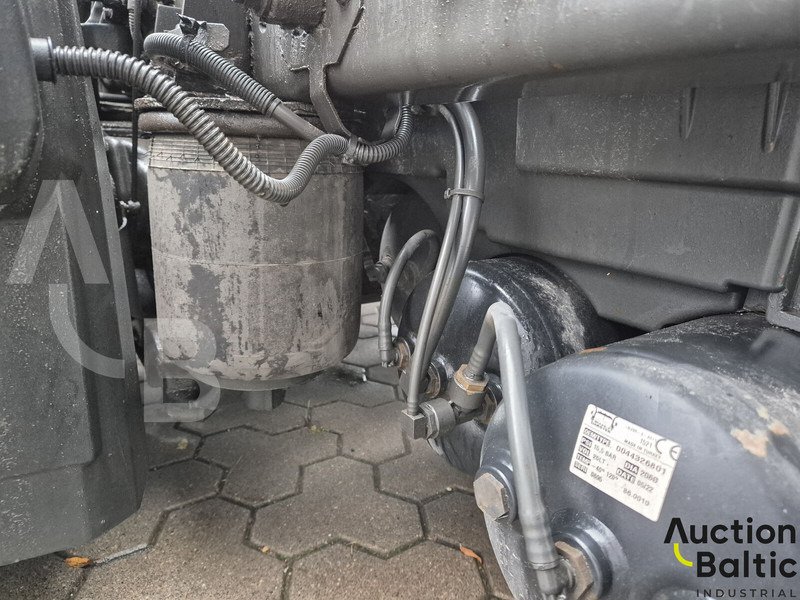 Tegljač Mercedes-Benz Actros 1845: slika Tegljač Mercedes-Benz Actros 1845 Tegljač Mercedes-Benz Actros 1845: slika Tegljač Mercedes-Benz Actros 1845
