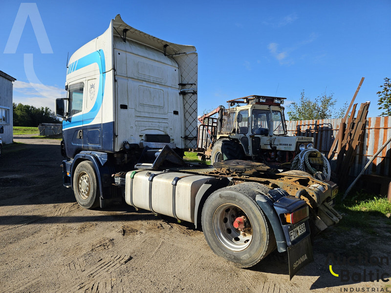 Scania R 114 LA - Tegljač: slika Scania R 114 LA - Tegljač Scania R 114 LA - Tegljač: slika Scania R 114 LA - Tegljač