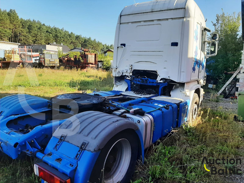 Scania R 440 - Tegljač: slika Scania R 440 - Tegljač Scania R 440 - Tegljač: slika Scania R 440 - Tegljač