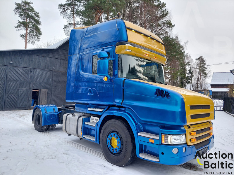 Scania T 114 LA - Tegljač: slika Scania T 114 LA - Tegljač Scania T 114 LA - Tegljač: slika Scania T 114 LA - Tegljač