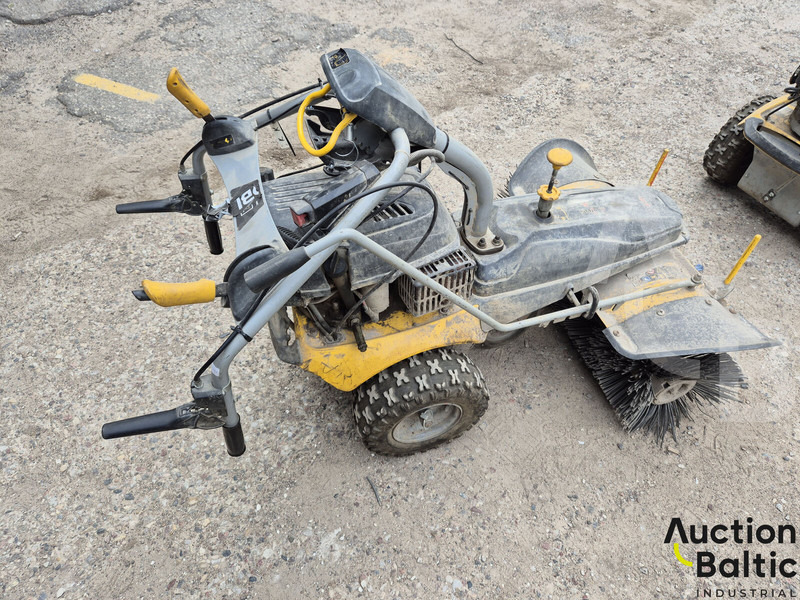 Texas Smart Sweep 800 - Cestovna čistilica: slika Texas Smart Sweep 800 - Cestovna čistilica Texas Smart Sweep 800 - Cestovna čistilica: slika Texas Smart Sweep 800 - Cestovna čistilica