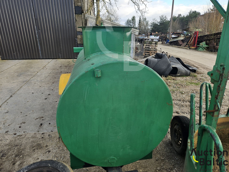 Trailer with tank - Prikolica cisterna: slika Trailer with tank - Prikolica cisterna Trailer with tank - Prikolica cisterna: slika Trailer with tank - Prikolica cisterna