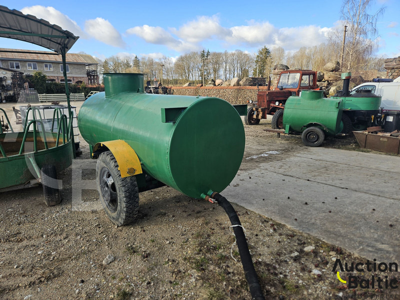 Trailer with tank - Prikolica cisterna: slika Trailer with tank - Prikolica cisterna Trailer with tank - Prikolica cisterna: slika Trailer with tank - Prikolica cisterna