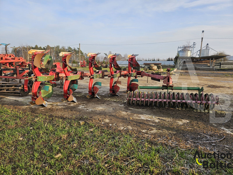 UNIA - Plug: slika UNIA - Plug UNIA - Plug: slika UNIA - Plug