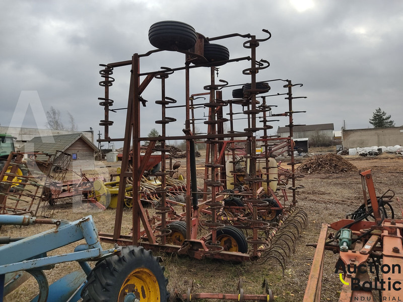 Vaderstad Boggiharv - Kultivator: slika Vaderstad Boggiharv - Kultivator Vaderstad Boggiharv - Kultivator: slika Vaderstad Boggiharv - Kultivator