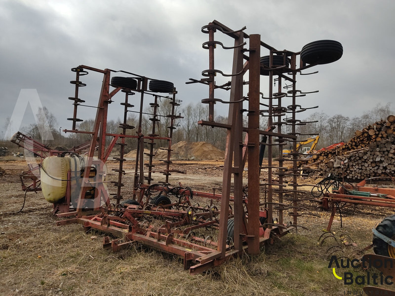 Vaderstad Boggiharv - Kultivator: slika Vaderstad Boggiharv - Kultivator Vaderstad Boggiharv - Kultivator: slika Vaderstad Boggiharv - Kultivator