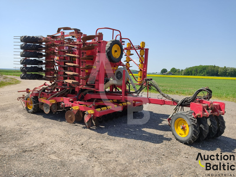 Vaderstad RapidA600S - Kombajn i sijačica: slika Vaderstad RapidA600S - Kombajn i sijačica Vaderstad RapidA600S - Kombajn i sijačica: slika Vaderstad RapidA600S - Kombajn i sijačica