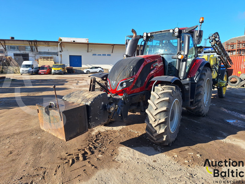 Valtra T 194 A - Traktor: slika Valtra T 194 A - Traktor Valtra T 194 A - Traktor: slika Valtra T 194 A - Traktor
