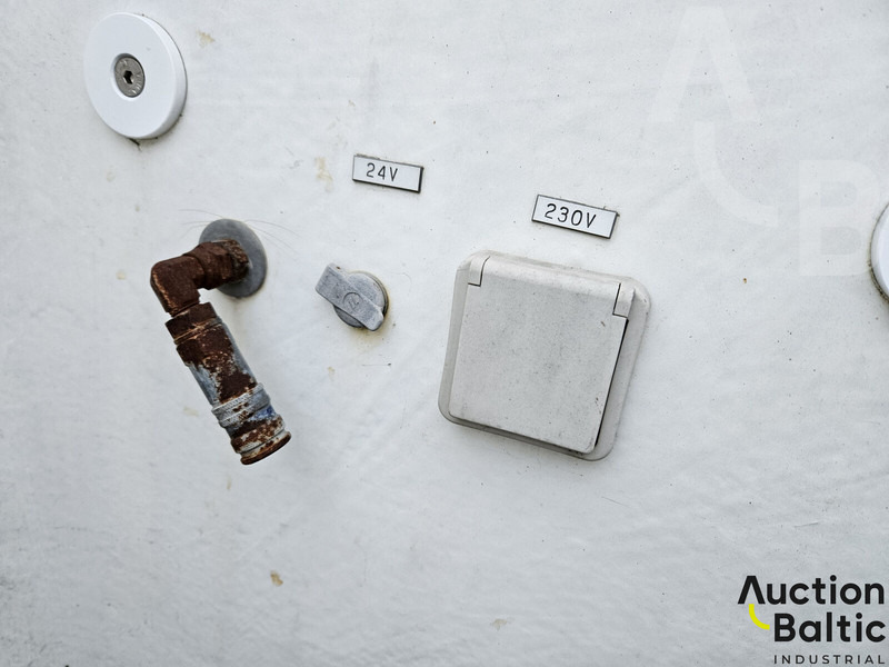 Podizna platforma montirana na kamion Versalift VDT-170-F: slika Podizna platforma montirana na kamion Versalift VDT-170-F Podizna platforma montirana na kamion Versalift VDT-170-F: slika Podizna platforma montirana na kamion Versalift VDT-170-F