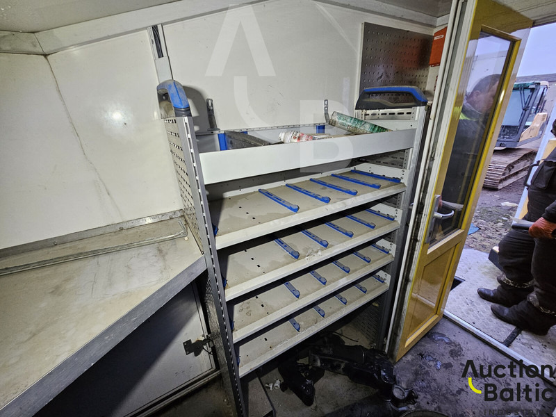 Podizna platforma montirana na kamion Versalift VDT-170-F: slika Podizna platforma montirana na kamion Versalift VDT-170-F Podizna platforma montirana na kamion Versalift VDT-170-F: slika Podizna platforma montirana na kamion Versalift VDT-170-F