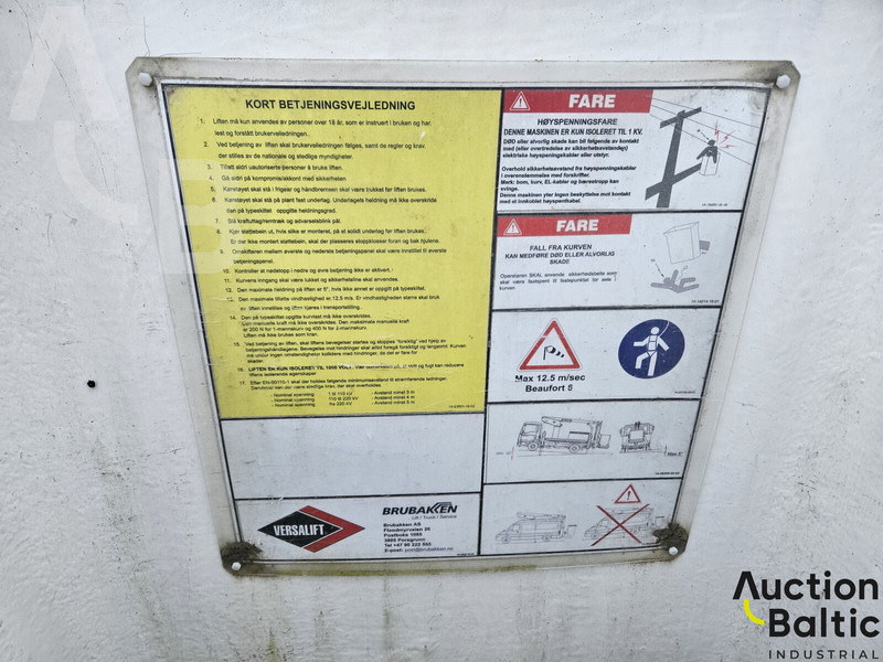 Podizna platforma montirana na kamion Versalift VDT-170-F: slika Podizna platforma montirana na kamion Versalift VDT-170-F Podizna platforma montirana na kamion Versalift VDT-170-F: slika Podizna platforma montirana na kamion Versalift VDT-170-F