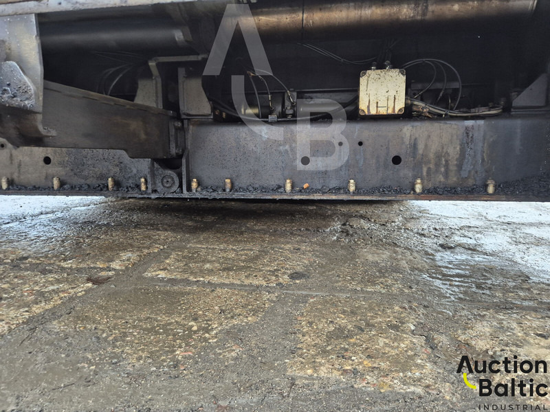 Finišer za asfalt Vögele Super 1800-3i: slika Finišer za asfalt Vögele Super 1800-3i Finišer za asfalt Vögele Super 1800-3i: slika Finišer za asfalt Vögele Super 1800-3i