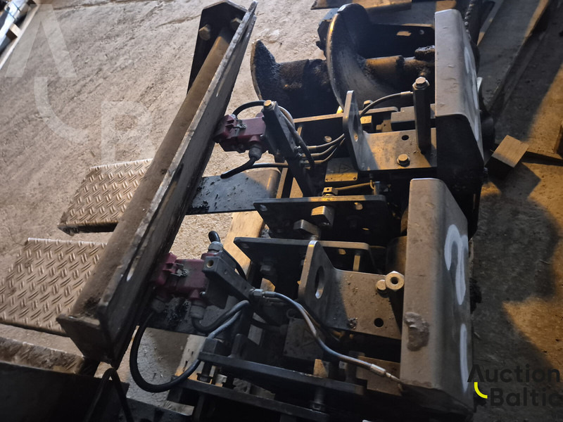 Finišer za asfalt Vögele Super 1800-3i: slika Finišer za asfalt Vögele Super 1800-3i Finišer za asfalt Vögele Super 1800-3i: slika Finišer za asfalt Vögele Super 1800-3i