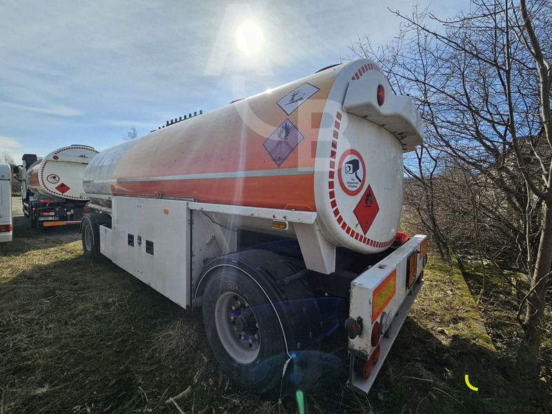 Kamion cisterna za prijevoz goriva Volvo FH 420: slika Kamion cisterna za prijevoz goriva Volvo FH 420