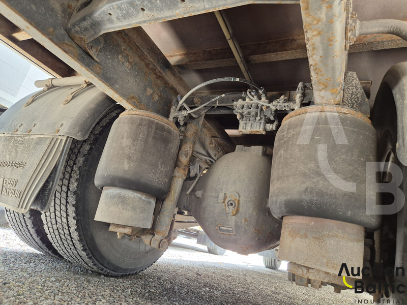 Kamion sandučar Volvo FL240: slika Kamion sandučar Volvo FL240