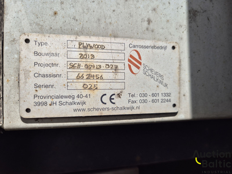 Kamion sandučar Volvo FL240: slika Kamion sandučar Volvo FL240