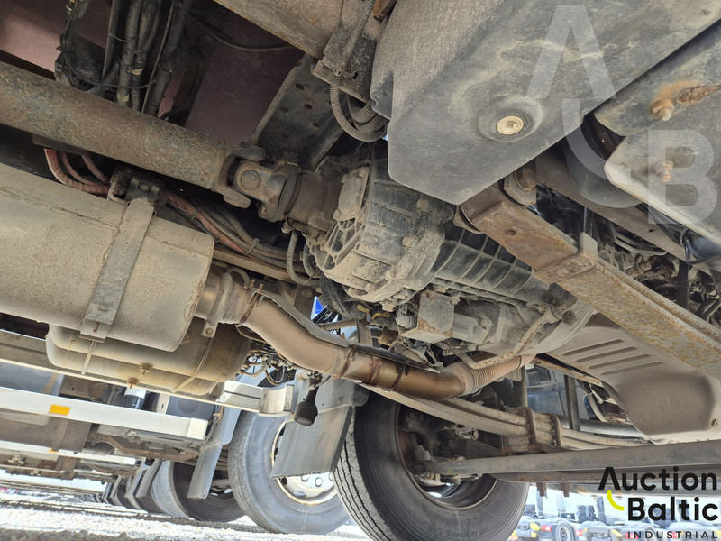Kamion sandučar Volvo FL240: slika Kamion sandučar Volvo FL240
