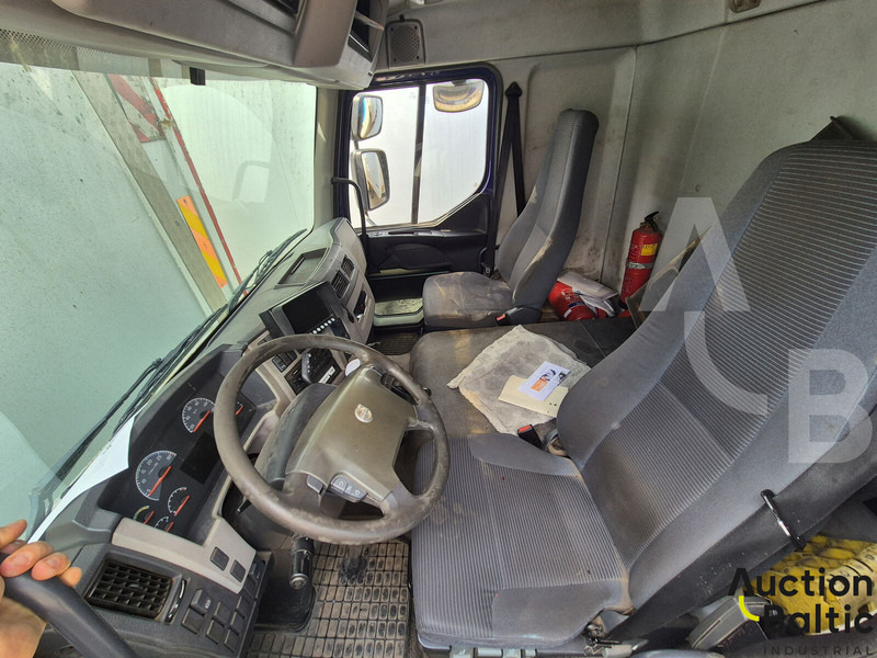 Volvo FL240 - Kamion sandučar: slika Volvo FL240 - Kamion sandučar Volvo FL240 - Kamion sandučar: slika Volvo FL240 - Kamion sandučar