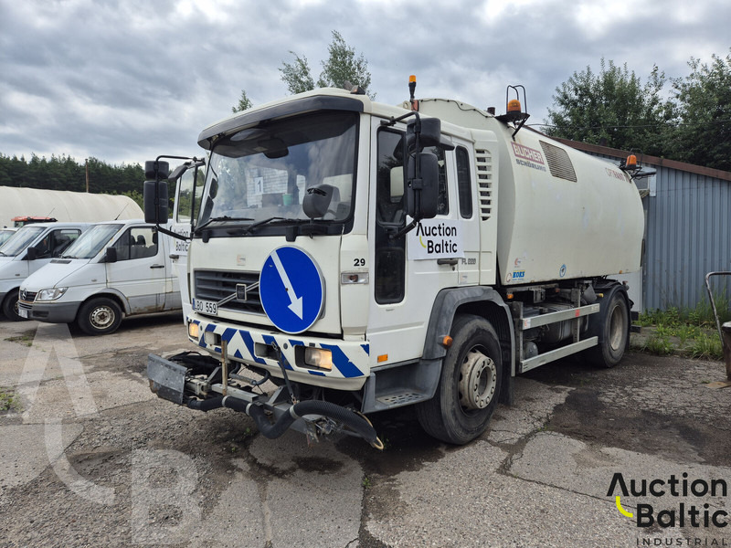 Volvo FL618 - Cestovna čistilica: slika Volvo FL618 - Cestovna čistilica Volvo FL618 - Cestovna čistilica: slika Volvo FL618 - Cestovna čistilica