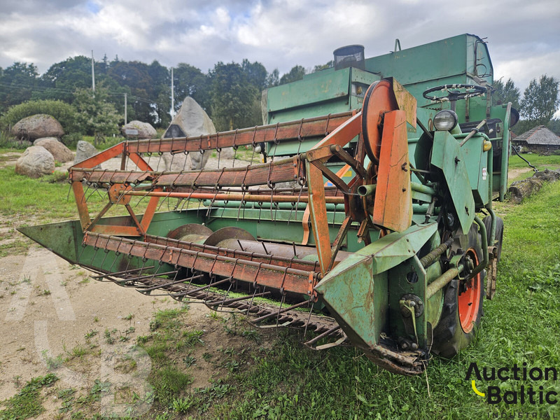 Westerasmaskiner AB AKTIV 800 - Kombajn za žetvu: slika Westerasmaskiner AB AKTIV 800 - Kombajn za žetvu Westerasmaskiner AB AKTIV 800 - Kombajn za žetvu: slika Westerasmaskiner AB AKTIV 800 - Kombajn za žetvu