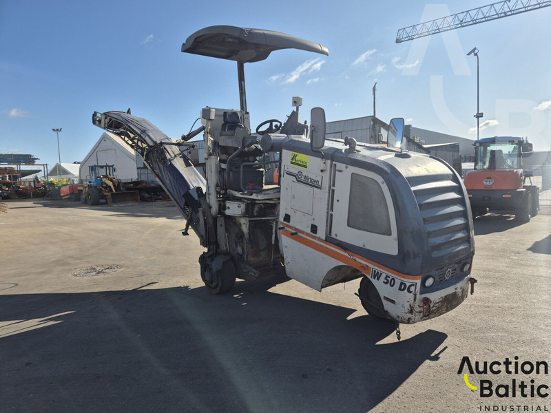 Wirtgen W50DC - Stroj za asfaltiranje: slika Wirtgen W50DC - Stroj za asfaltiranje Wirtgen W50DC - Stroj za asfaltiranje: slika Wirtgen W50DC - Stroj za asfaltiranje