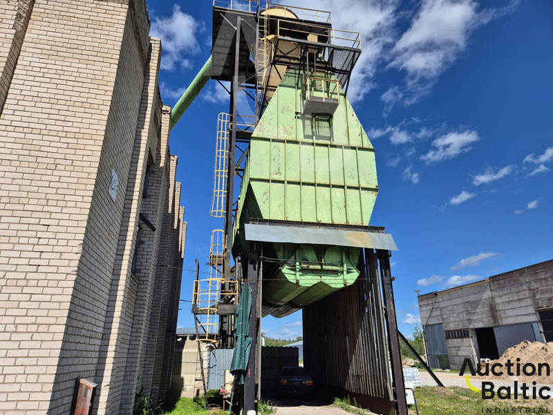 Wood chipper - Drobilica za drvo: slika Wood chipper - Drobilica za drvo Wood chipper - Drobilica za drvo: slika Wood chipper - Drobilica za drvo