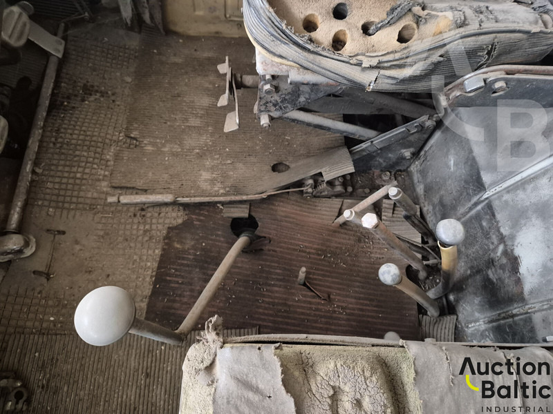 Traktor XTZ T-150K: slika Traktor XTZ T-150K